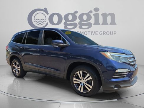 Certified 2017 Honda Pilot EX image 7
