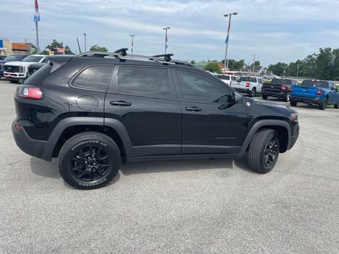 Used 2021 Jeep Cherokee Trailhawk w/ Technology Group AWD/4WD image 15