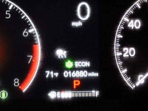 Used 2025 Honda CR-V EX-L image 39