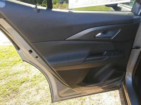 New 2026 Chevrolet Equinox EV LT image 14