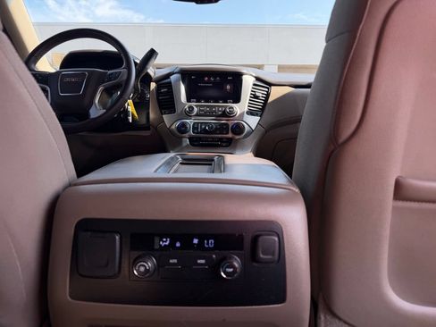 Used 2015 GMC Yukon SLE AWD/4WD image 22