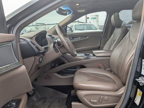 Used 2017 Lincoln MKX Reserve image 22