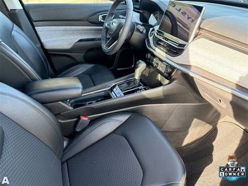 Certified 2022 Jeep Compass Latitude image 25
