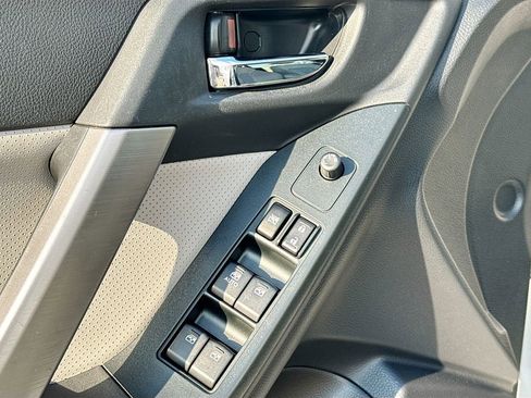 Used 2015 Subaru Forester 2.5i Touring image 20