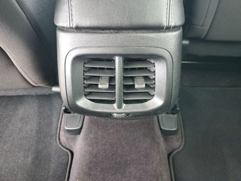 Used 2019 Jeep Cherokee Latitude w/ Popular Appearance Group image 21