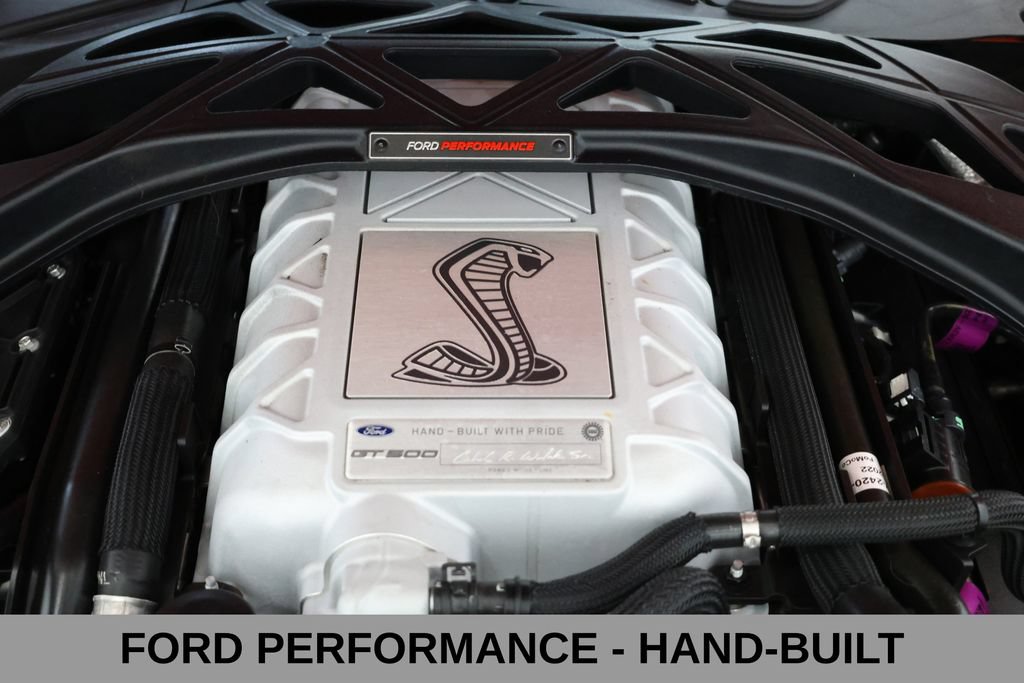 Used 2022 Ford Mustang Shelby GT500 w/ Carbon Fiber Track Pack RWD image 9