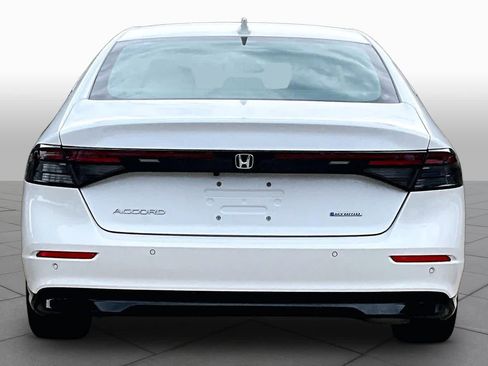 Used 2023 Honda Accord EX-L image 5