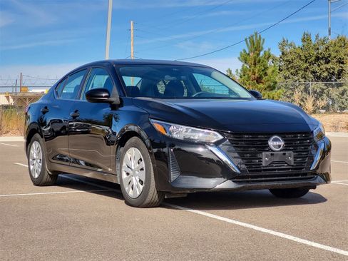 Used 2024 Nissan Sentra S image 3