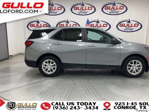 Used 2023 Chevrolet Equinox LS FWD image 9
