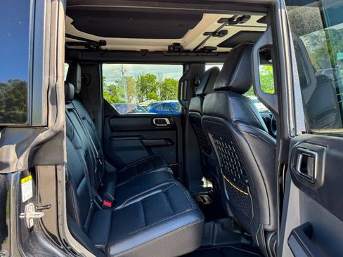 Used 2024 Ford Bronco Badlands AWD/4WD image 17