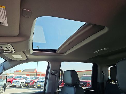 New 2026 GMC Sierra 3500 Denali w/ Denali Reserve Package image 12