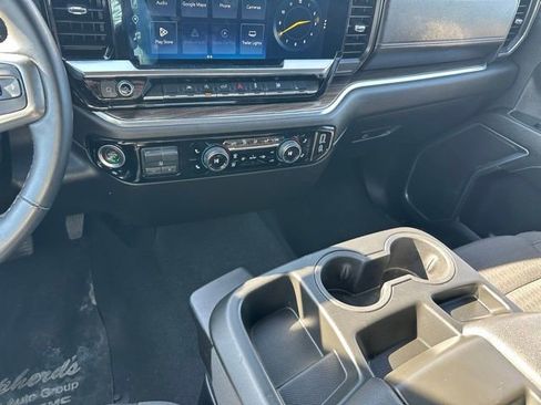 Used 2025 Chevrolet Silverado 1500 LT image 22