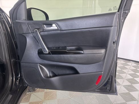 Used 2021 Kia Sportage S w/ S AWD Premium Package image 26