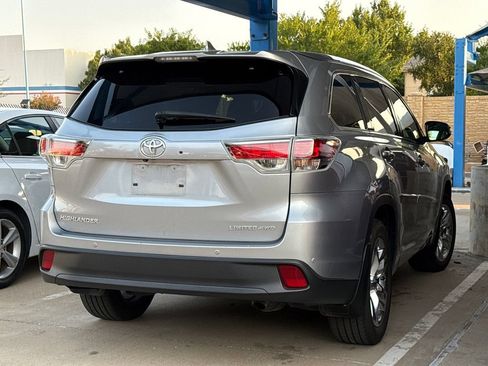 Used 2016 Toyota Highlander Limited AWD/4WD image 8