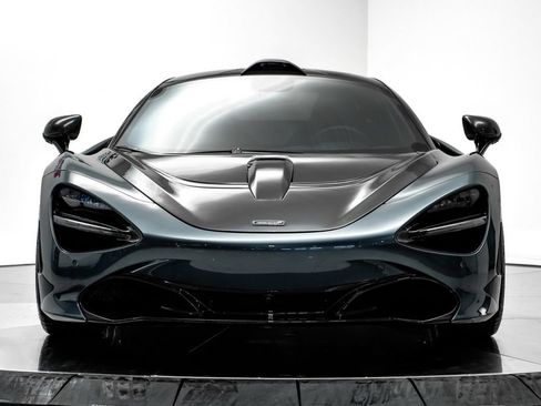 Used 2018 McLaren 720S Performance RWD image 2