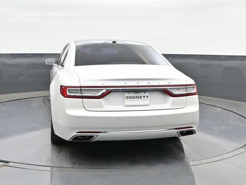 Used 2017 Lincoln Continental Reserve w/ Technology Package FWD image 8