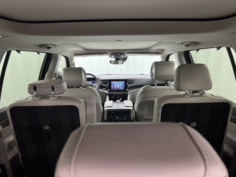 Used 2024 Jeep Wagoneer Series II w/ Convenience Group I image 11