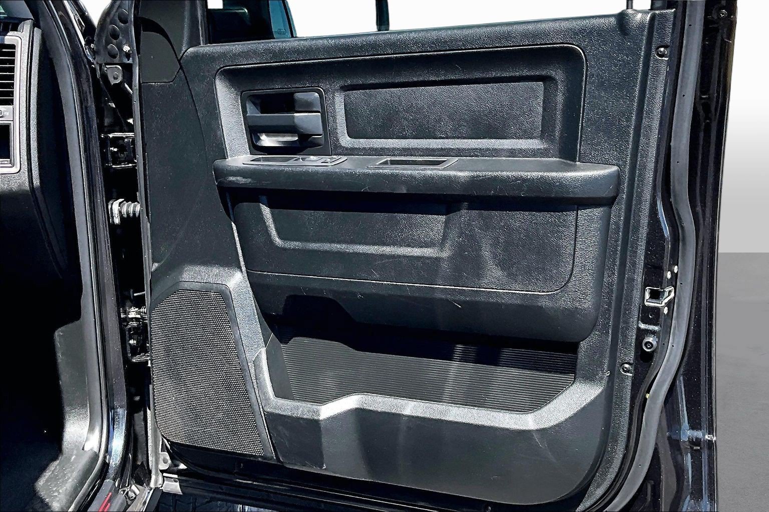 Used 2019 RAM 1500 Express w/ Express Value Package AWD/4WD image 18