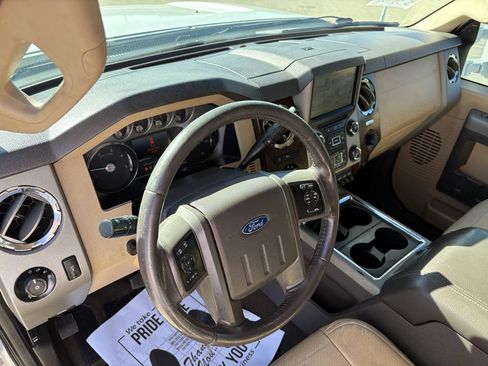 Used 2016 Ford F250 Lariat w/ Lariat Ultimate Package AWD/4WD image 18