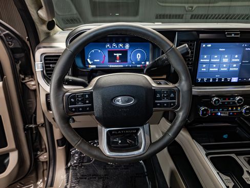 Used 2026 Ford F450 Platinum w/ Platinum Plus Package AWD/4WD image 17