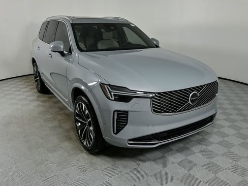 New 2026 Volvo XC90 B6 Plus w/ Protection Package Premier image 26