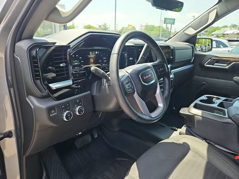 Used 2023 GMC Sierra 1500 SLE AWD/4WD image 13