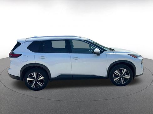Used 2026 Nissan Rogue SL FWD image 15