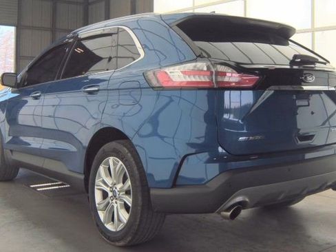 Used 2020 Ford Edge Titanium image 3