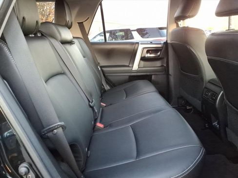 Used 2022 Toyota 4Runner TRD Sport image 8