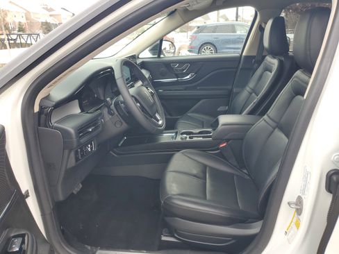 Certified 2024 Lincoln Corsair AWD w/ Equipment Group 101A image 12