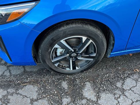 Used 2025 Nissan Sentra SV image 28