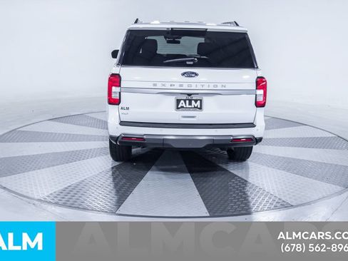 Used 2024 Ford Expedition XLT RWD image 8