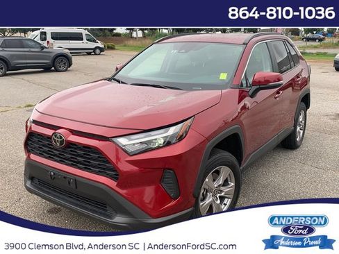 Used 2025 Toyota RAV4 XLE AWD/4WD image 1