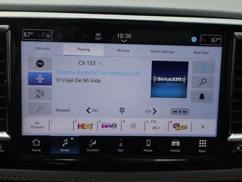 New 2026 Chrysler Pacifica Pinnacle image 12