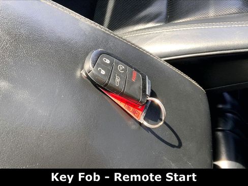 Used 2015 Jeep Grand Cherokee Overland image 12