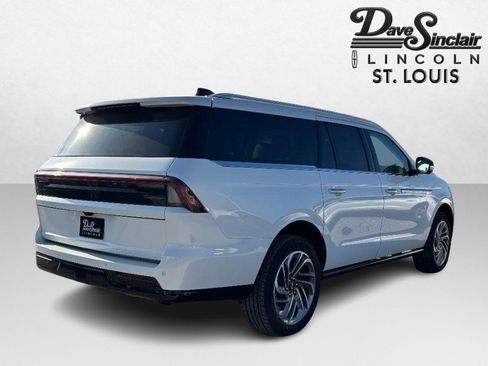 New 2025 Lincoln Navigator L Reserve image 5