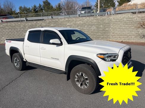 Used 2023 Toyota Tacoma image 1