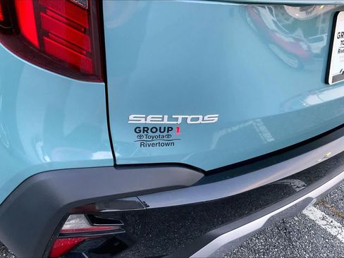Used 2025 Kia Seltos S FWD image 30