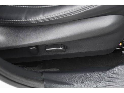 Used 2023 Subaru Outback Limited image 31