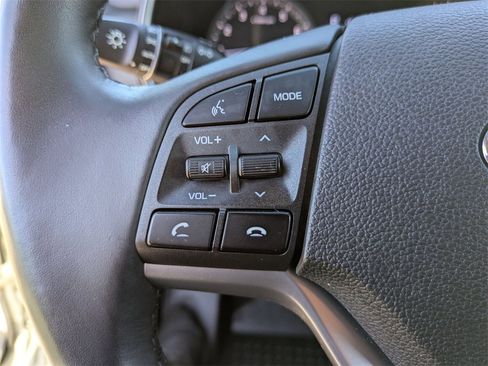 Used 2020 Hyundai Tucson Limited image 18
