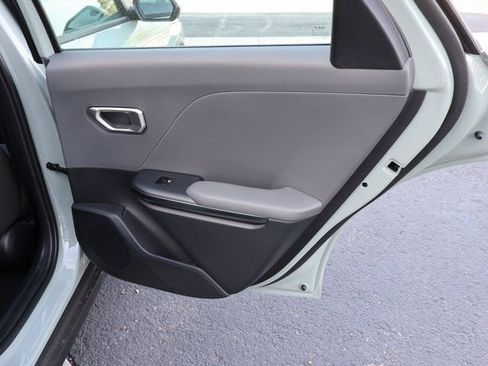 New 2025 Kia K4 LXS image 13