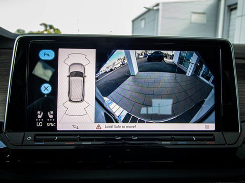 New 2026 Volkswagen Atlas SEL image 4