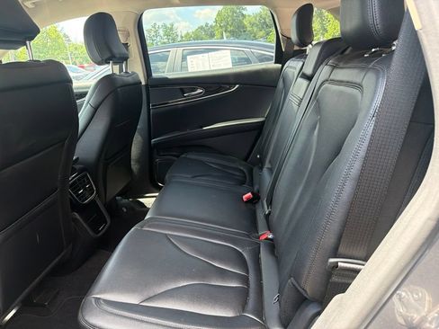 Used 2023 Lincoln Nautilus AWD w/ Premium Package image 8