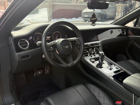 Used 2021 Bentley Continental GT image 4