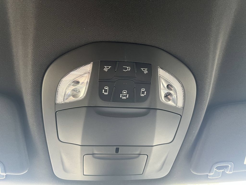 New 2026 Chrysler Pacifica Select FWD image 24