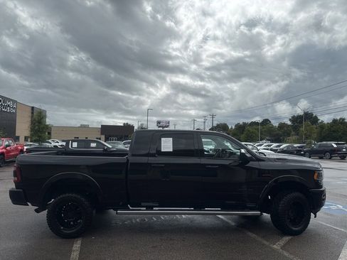 Used 2022 RAM 2500 Limited w/ Night Edition image 10