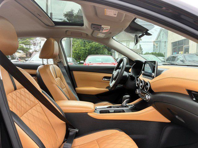 Used 2021 Nissan Sentra SV w/ SV Premium Package FWD image 16
