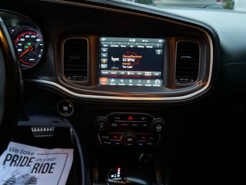 Used 2020 Dodge Charger Scat Pack w/ Dynamics Package image 21