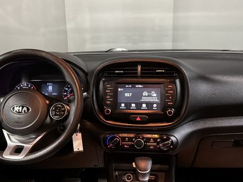 Used 2020 Kia Soul LX FWD image 27