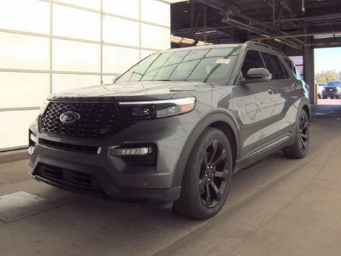 Used 2024 Ford Explorer ST w/ Equipment Group 401A AWD/4WD image 2